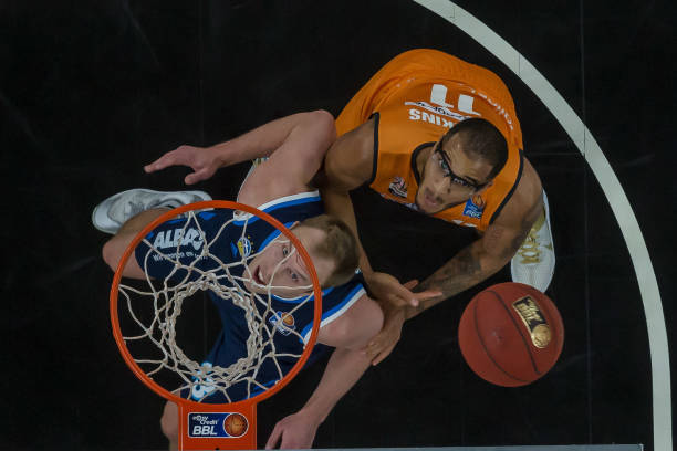 上取得了银 上取得了银