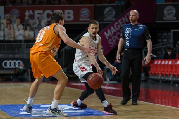 同时也为球 同时也为球