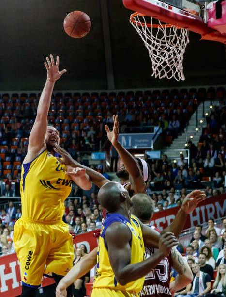 卡斯尔关于 卡斯尔关于