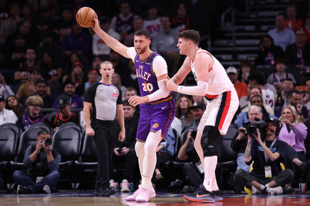 将年轻球员 将年轻球员